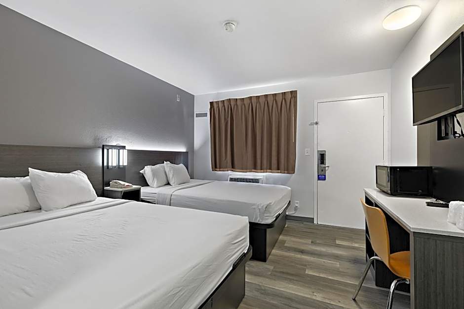 Motel 6-Oceanside, CA