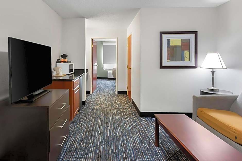 Quality Inn & Suites Niles