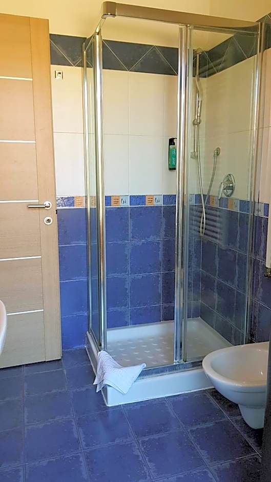 Aurelia Garden Gold B&B