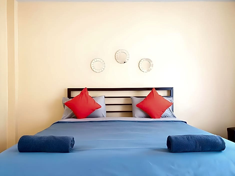 At The Beach Koh Larn