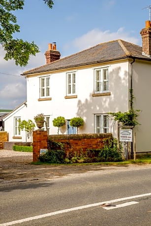SmallBrook Cottage