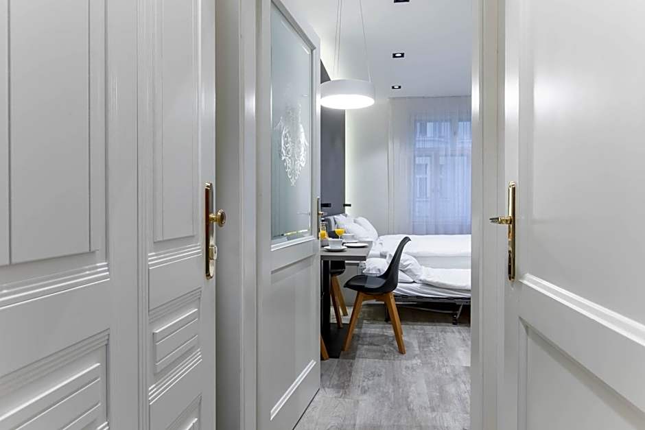 Lampi Aparthotel Prague
