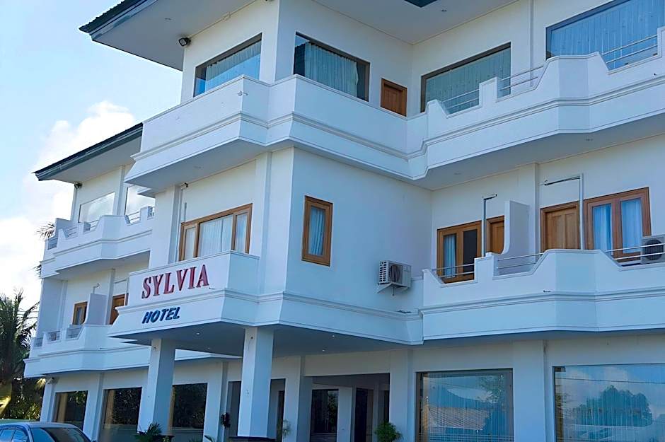 Sylvia Hotel Maumere