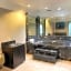 Island Suites Hobby Airport