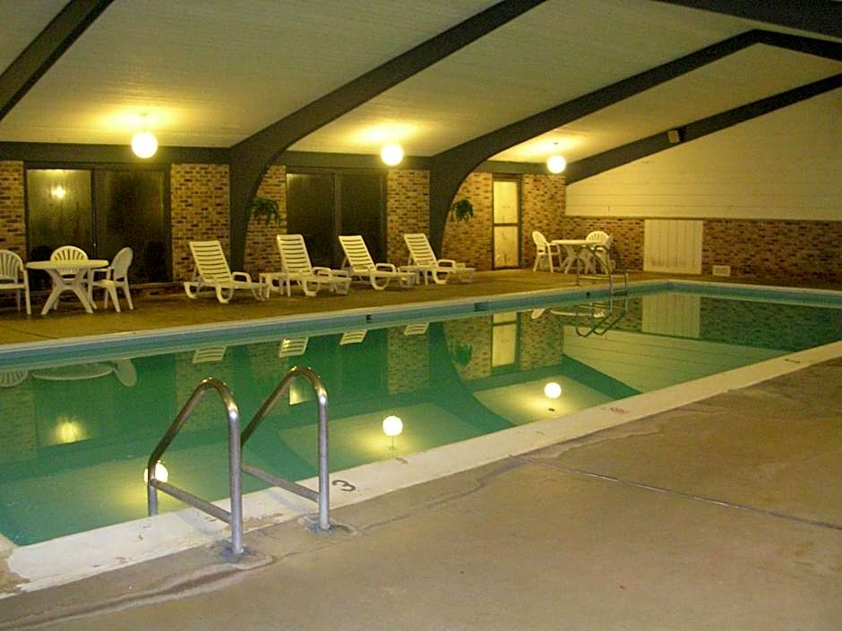 AmeriVu Inn & Suites - St Croix Falls