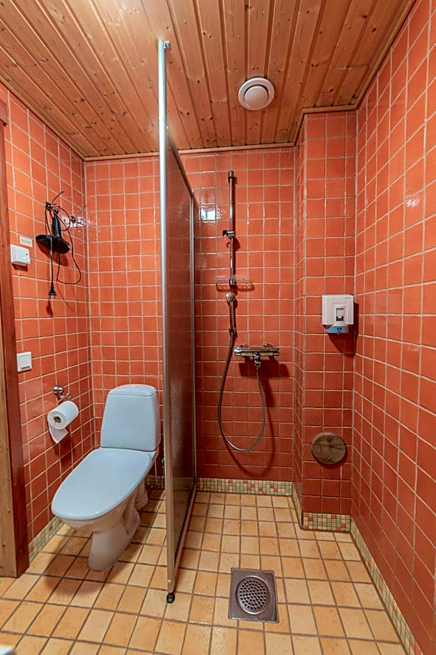 Holiday Village Tahko-Tours
