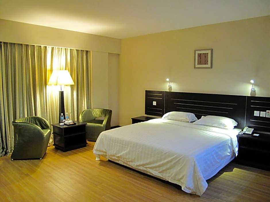 Photo 1 of 7 of Superior 1 King Bed
