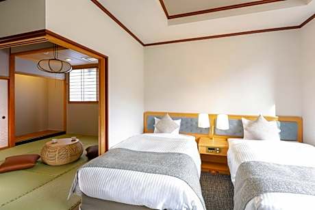 Superior Japanese-Western-Style-Room 32 sqm - Indoor Bath - Non-Smoking