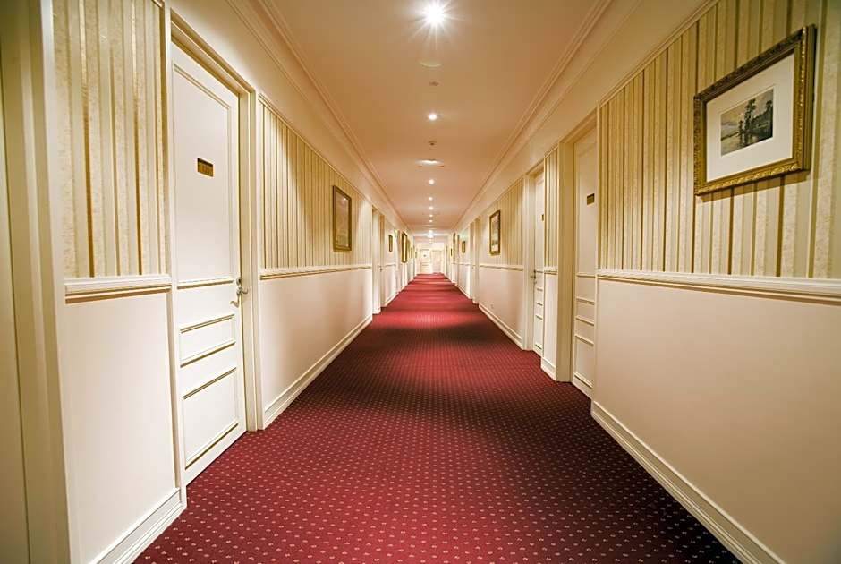 Redearth Boutique Hotel