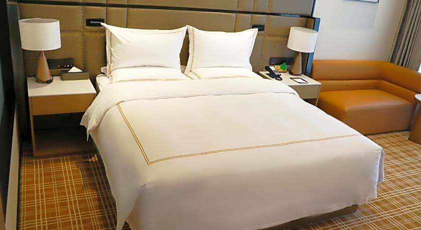 La Quinta by Wyndham Weifang South