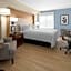 Holiday Inn & Suites Richmond West End by IHG