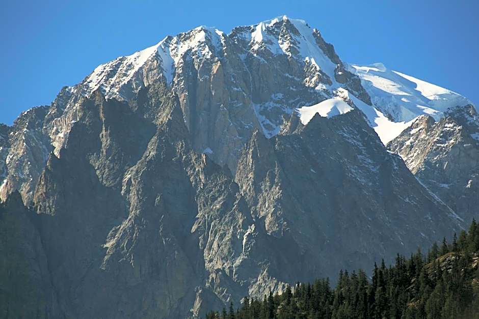 B&B Residence Checrouit