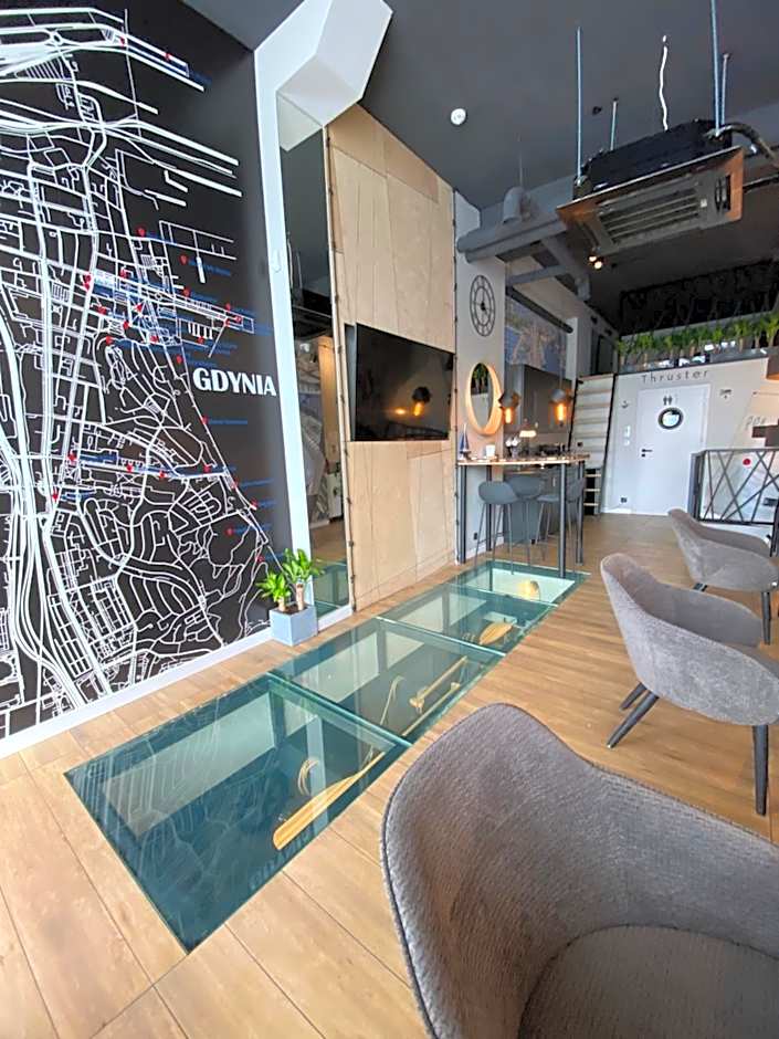 Thruster - Rooms, Kitchen, Chill-Out Zone-Netflix, Lobby-Netflix