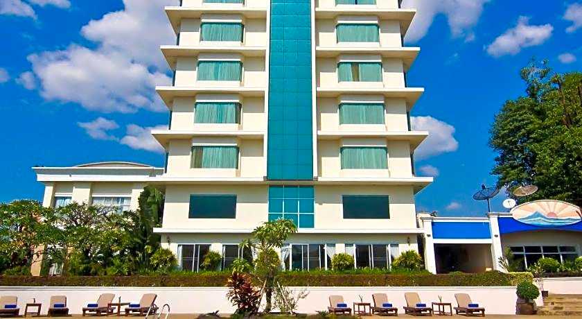 Champasak Grand Hotel