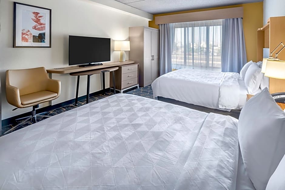 Holiday Inn Hotel And Suites Wausau-Rothschild By IHG