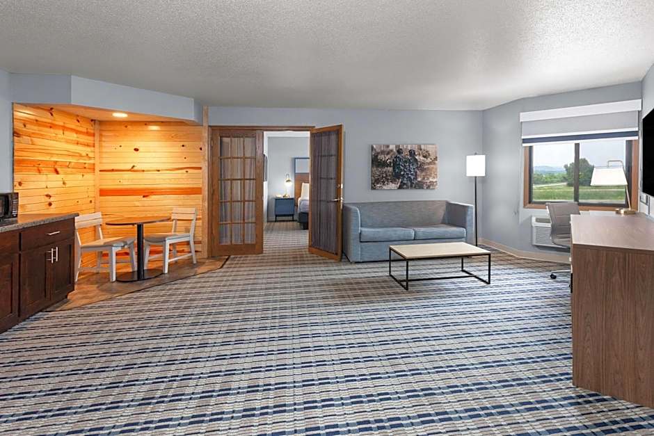 AmericInn by Wyndham West Salem