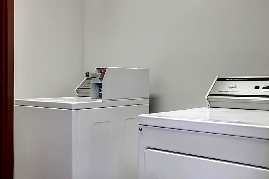 Days Inn by Wyndham Whitecourt