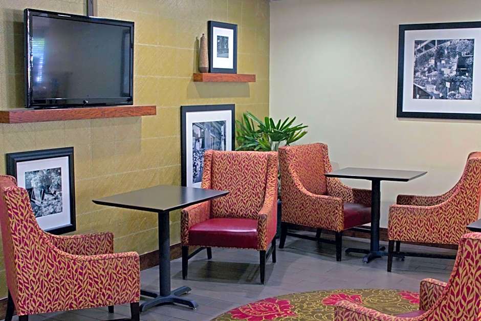 Hampton Inn Norfolk/Chesapeake (Greenbrier Area)