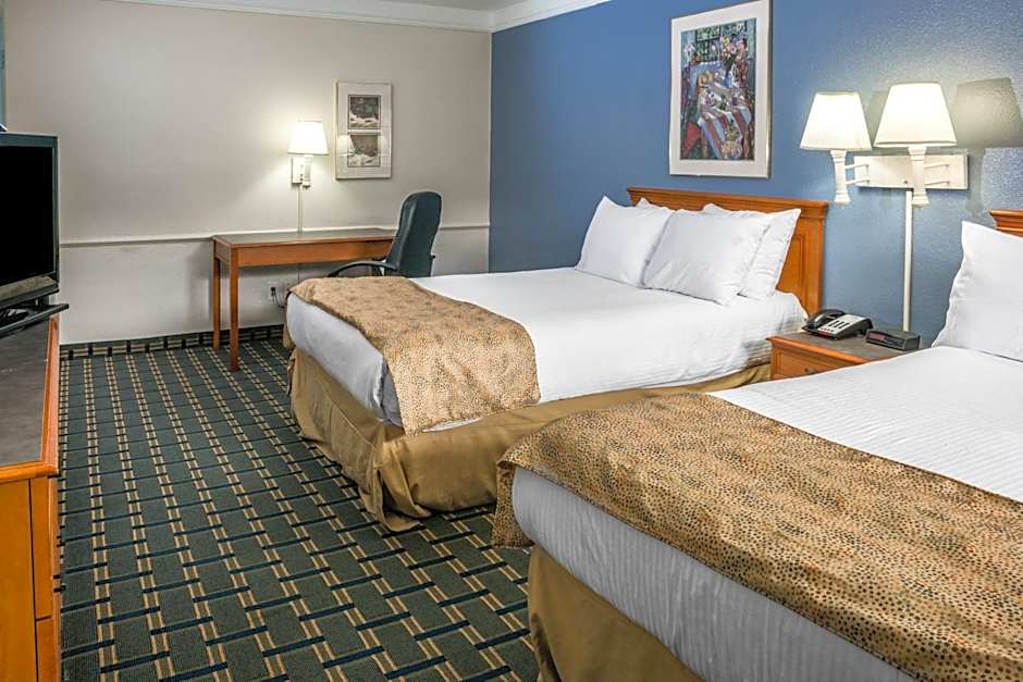 Days Inn by Wyndham Houston