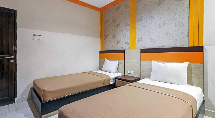 Collection O 93163 Hotel Grand Kartika