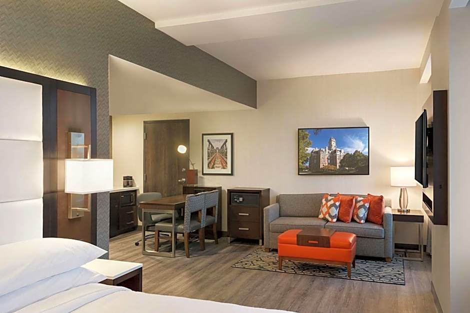 Embassy Suites by Hilton Noblesville Indianapolis Conference Center