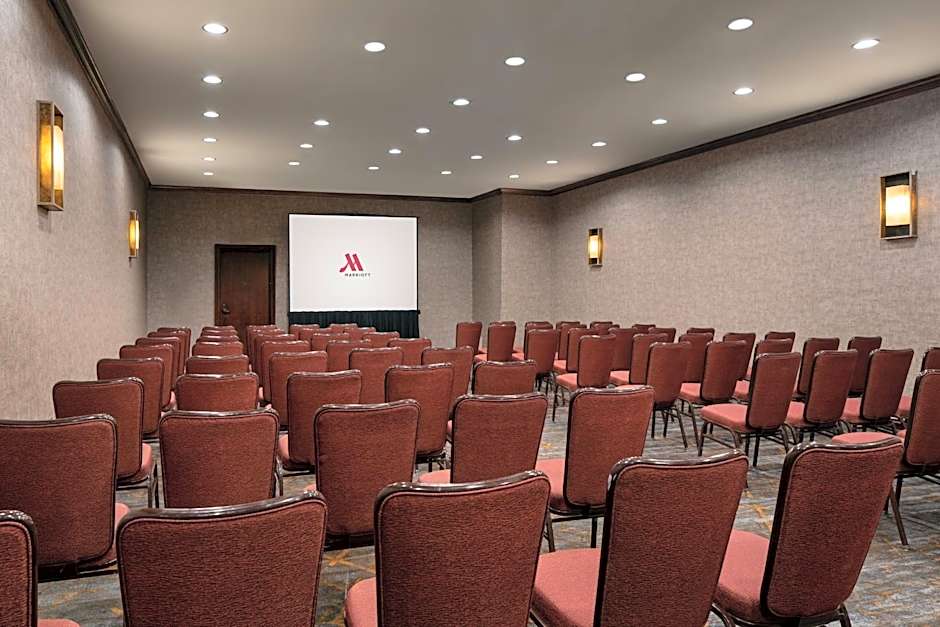 Marriott Riverside at the Convention Center