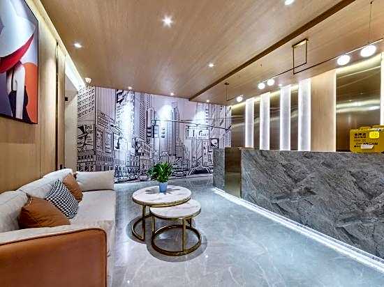 Yilong Hotel