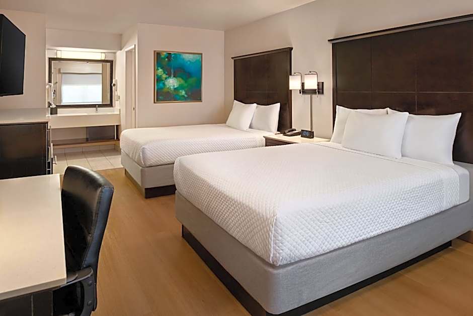 Photo 1 of 6 of Deluxe 2 Queen Beds