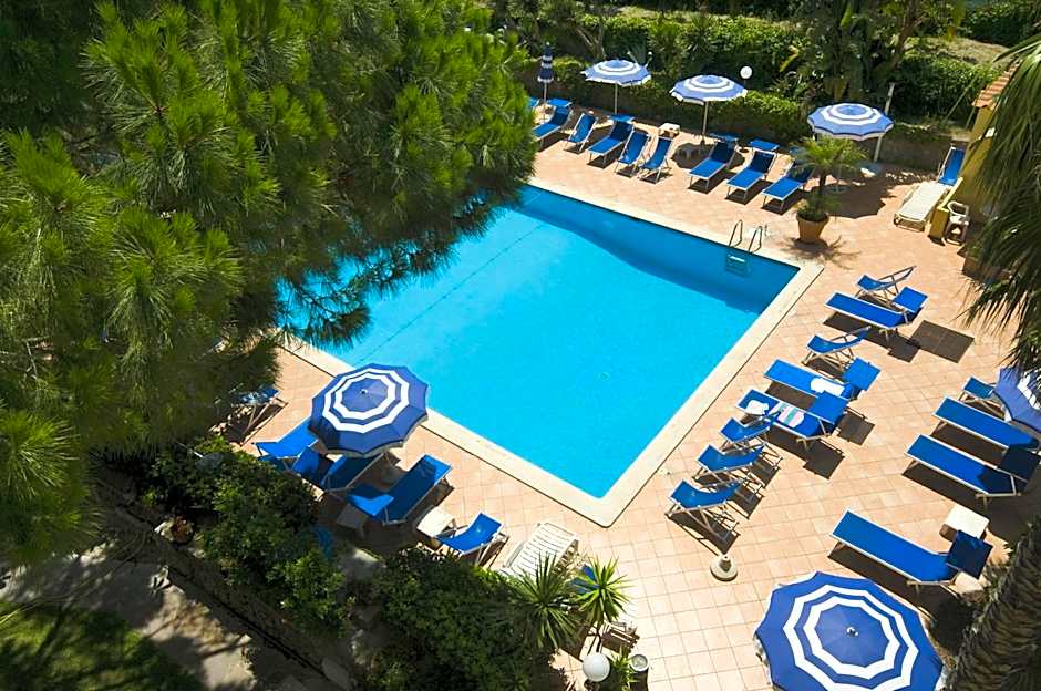 Family Spa Hotel Le Canne