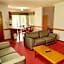 McNevins Warwick Motel