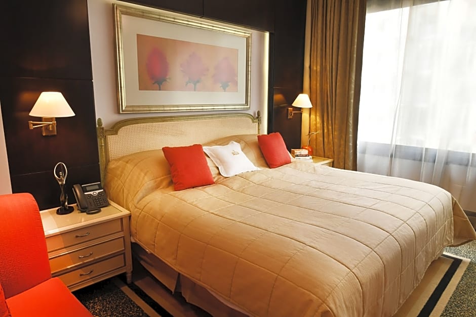 Le Bristol Hotel