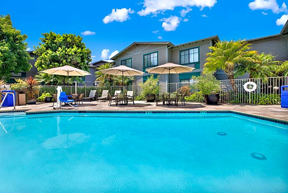 Holiday Inn Express & Suites Carpinteria By IHG