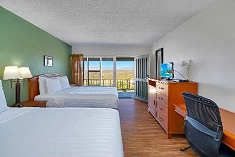 Queen Room with Two Queen Beds - Non-Smoking