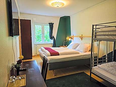 Family Room with Bunk Bed