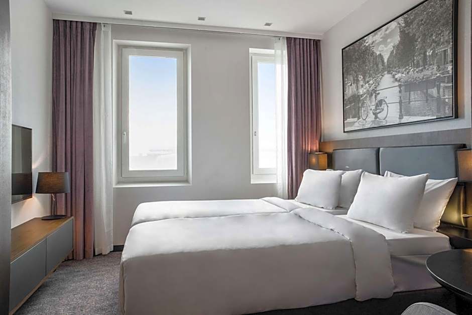 Radisson Hotel & Suites Amsterdam South