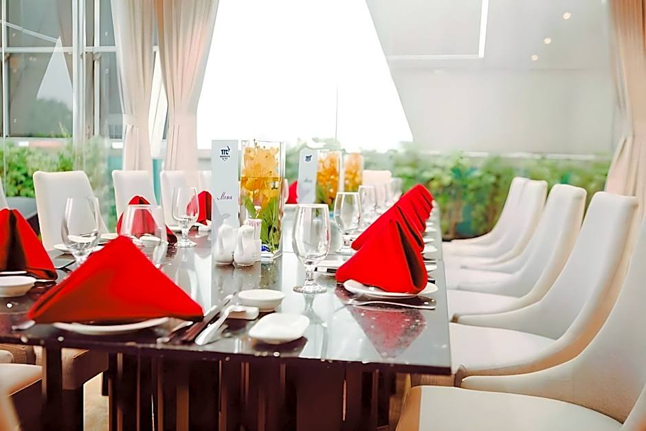 Ttc Hotel Deluxe Airport