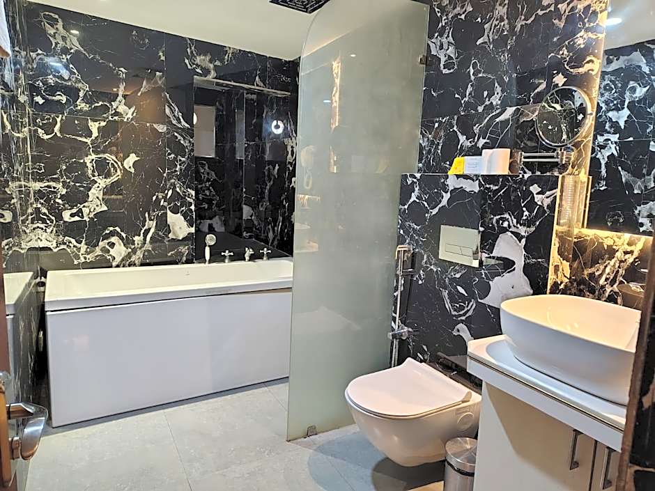 LUXUS INN DHANBAD