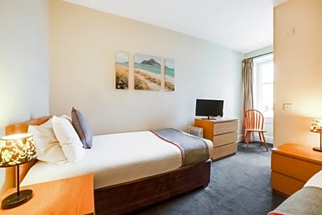 Standard Twin - Shared Bathroom