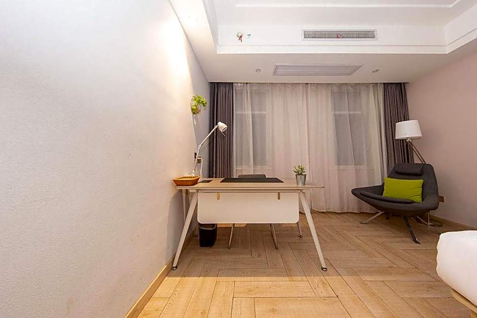 Ibis Styles Nantong Development Zone Shimao Plaza