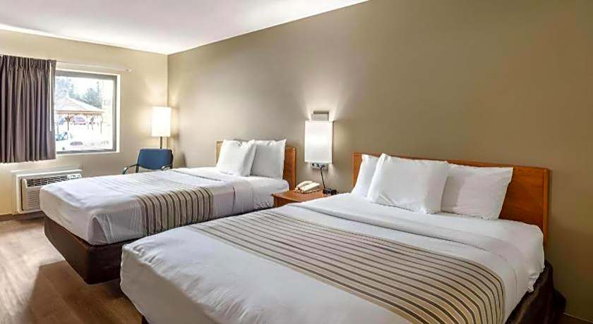 Econo Lodge Ithaca Airport 