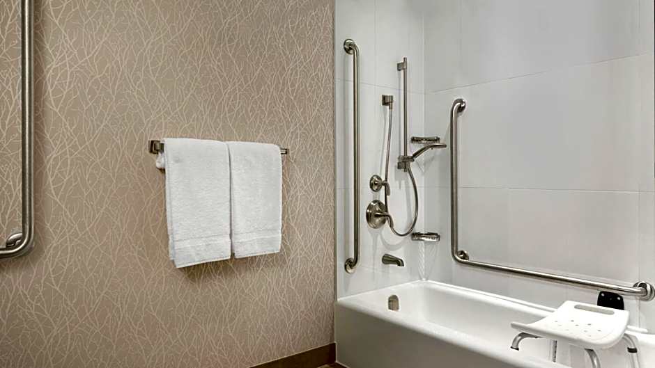 Courtyard by Marriott Toronto Mississauga/West