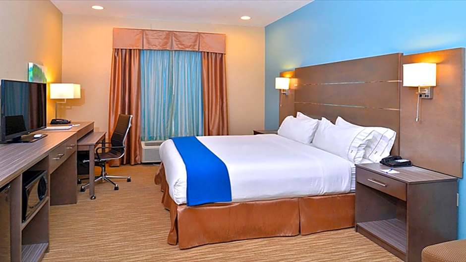 Holiday Inn Express and Suites Schulenburg By IHG