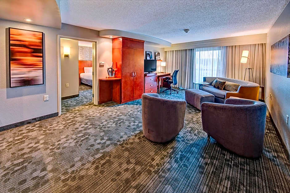 Courtyard by Marriott Alexandria