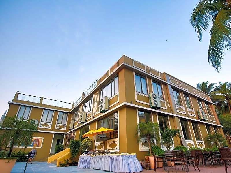 Club Mahindra Acacia Palms