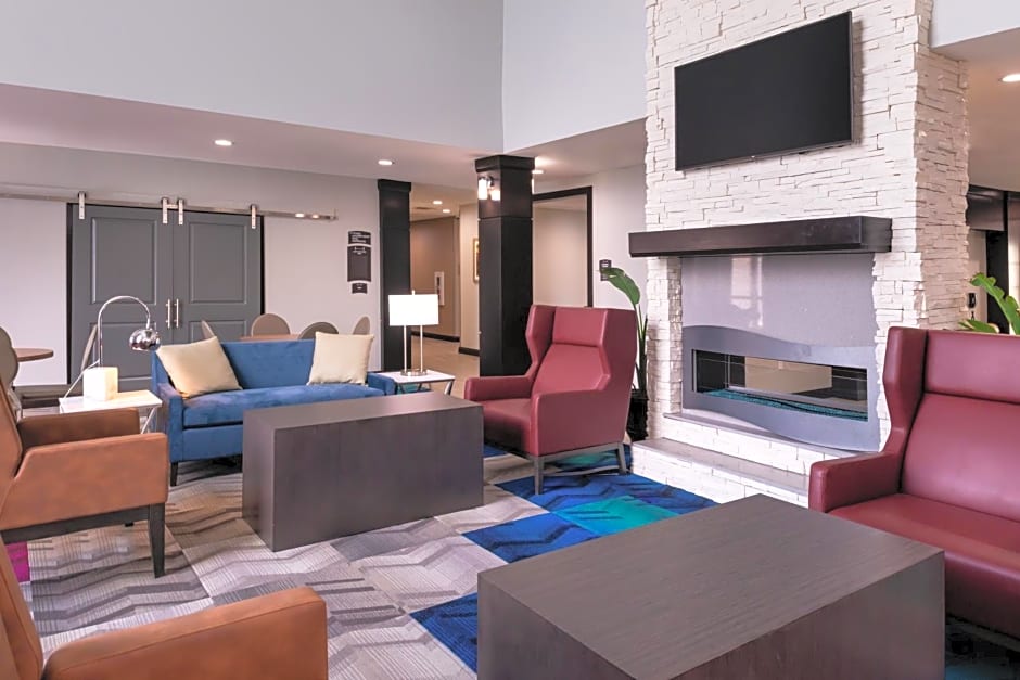 Staybridge Suites - Lake Charles, an IHG Hotel