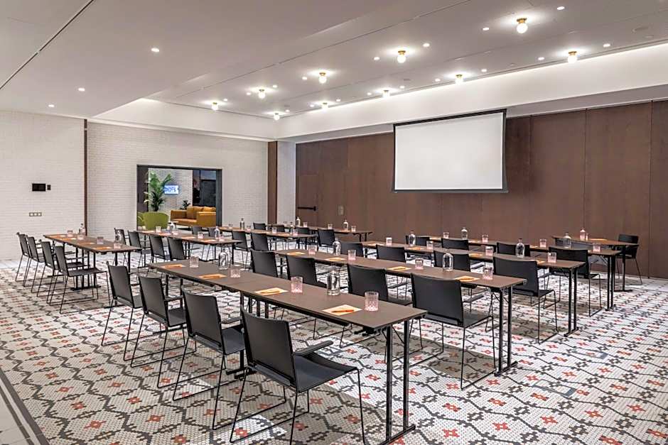 Canopy by Hilton Madrid Castellana
