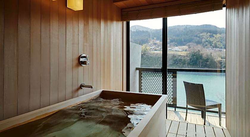 River Retreat Garaku