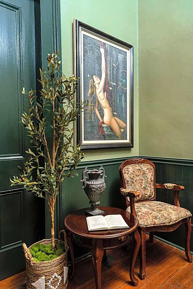 The Mansion on Royal