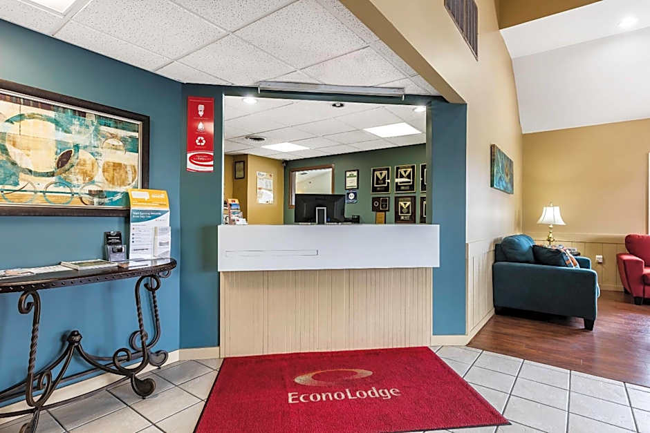 Econo Lodge Inn & Suites Dickson