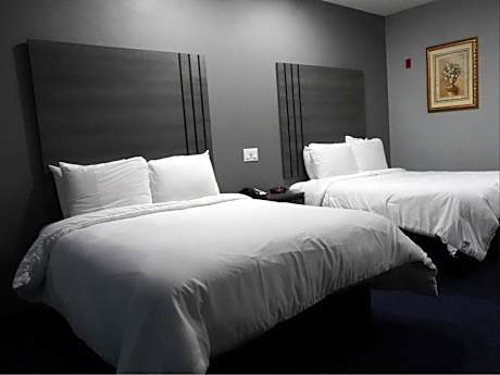 2 Queen Beds Suite Non Smoking